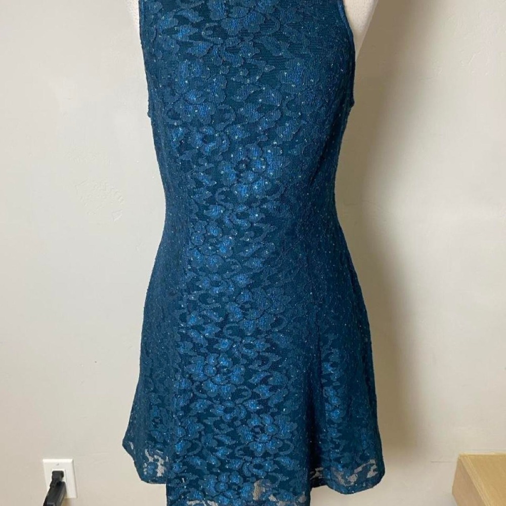 Blue lace dress with a flowy hem S 90's  Vintage Sleeveless